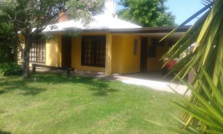 Casa Amplia Enero No (frente Y Fondo) 3 Cuad De Playa