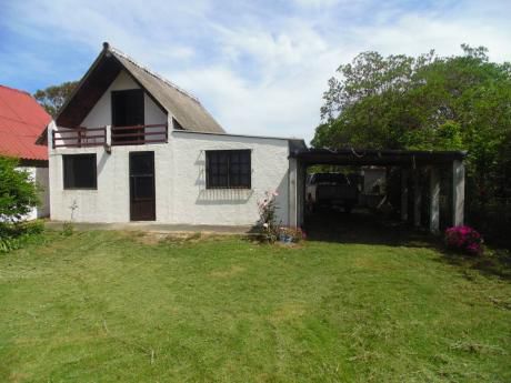 Cómoda Casa En Aguas Dulces