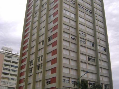 Alquilo Apartamento En Punta Del Este, Torre De Las Americas