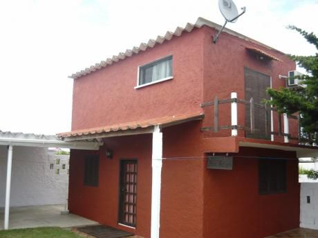 Don Isidro, Casa De Dos Pisos Al Fondo Y A 100m De La Playa