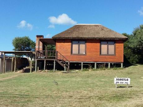Playa Del Rivero. Calle 9 Entre 12 Y 14. Punta Del Diablo.