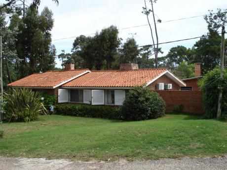 Parada 27 Mansa Casa 3 Dorm 2 Baños Barbacoa Baño Y Dorm.