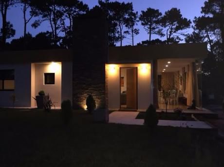 Excelente Casa En Pinares Parada 35 De La Mansa