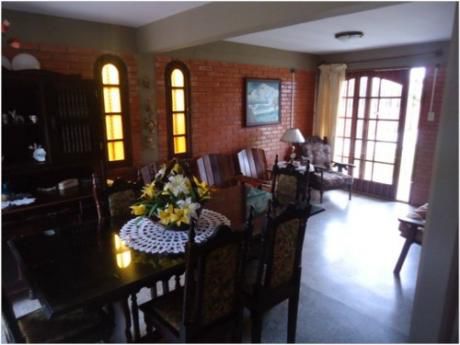 Casa Barra Del Chuy Frente Al Mar Amplia Familia Excelente!!