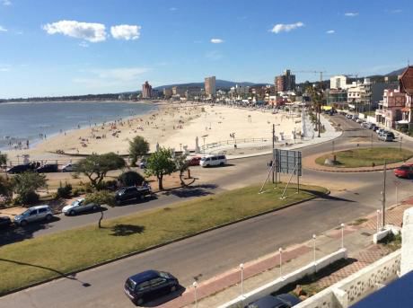 Edificio San Antonio: Apartamento En Alquiler - Piriápolis