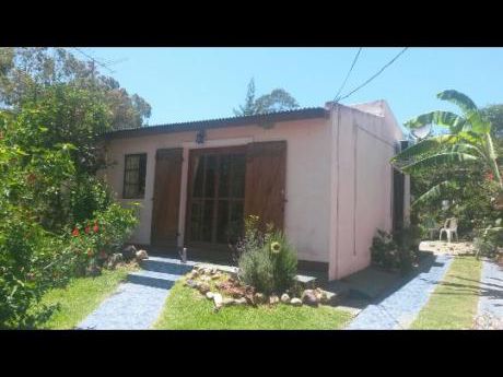 Casa En Playa Hermosa A 4 Cuadras De La Costa