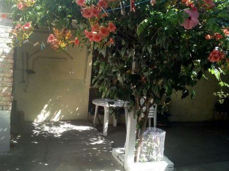 Alquilo Casa En Costa Azul A2cuadras De Laplaya.Còmoda