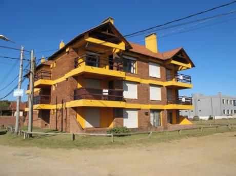 Apto 03 - Apartamento A Metros De Playa La Balconada