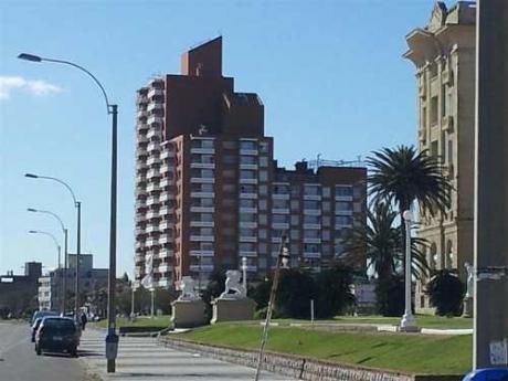 Apto Sobre La Rambla, Piriapolis.