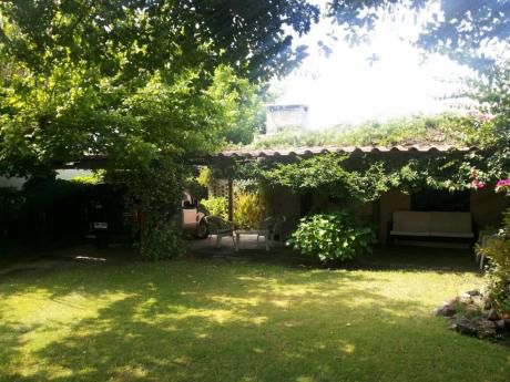 Hermosa Casa En La Floresta Comoda Jardin Aire Bien Ubicada