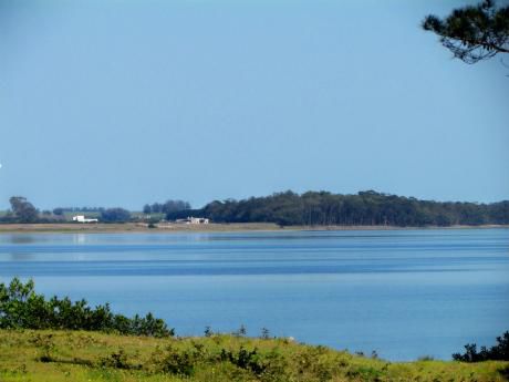 Laguna Garzón. Alquiler De Propiedades En Un Entorno único Entre Laguna Y Océano