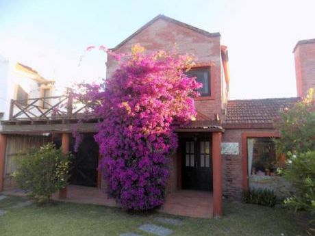 Casa En Alquiler 4 Dormitorios