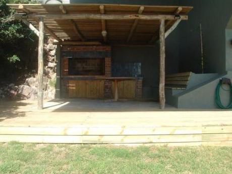 Casa En Alquiler 3 Dormitorios