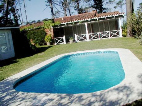 Casa En Alquiler 4 Dormitorios