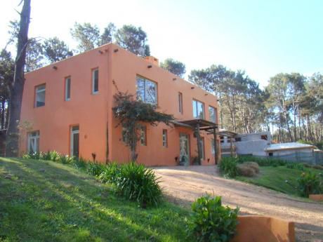 Casa En Alquiler 4 Dormitorios