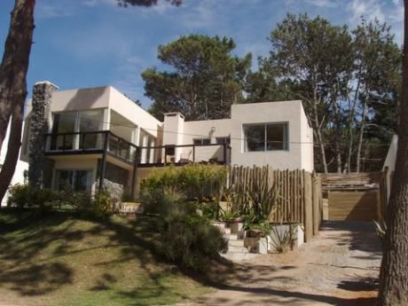 Casa En Alquiler 5 Dormitorios