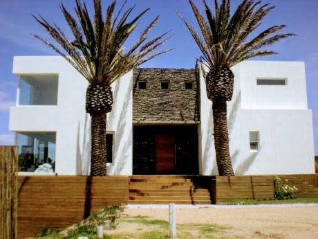 Casa En Alquiler 4 Dormitorios