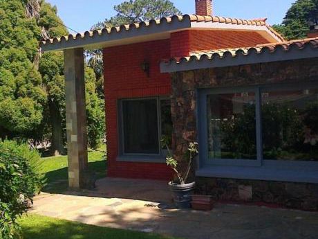 Casa En Venta 4 Dormitorios
