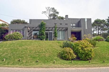 Casa En Venta 5 Dormitorios