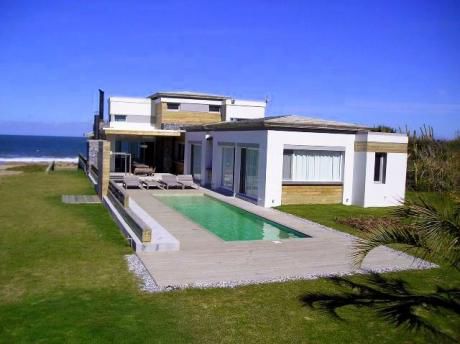 Casa En Venta 4 Dormitorios