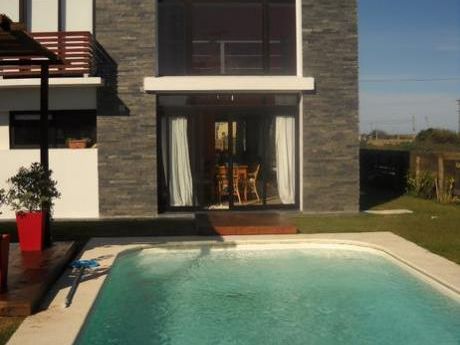 Casa En Venta 3 Dormitorios