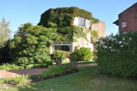 Casa En Venta 5 Dormitorios
