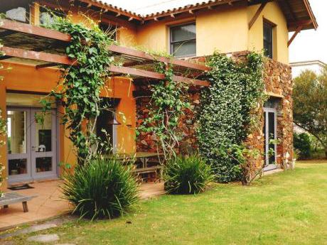 Casa En Venta 5 Dormitorios