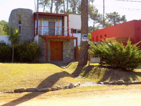 Casa En Venta 3 Dormitorios