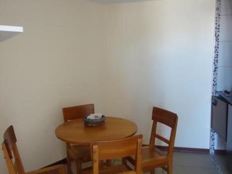 Casa En Alquiler 1 Dormitorio
