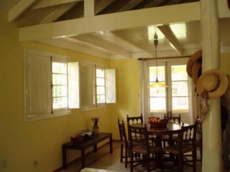 Casa En Alquiler 4 Dormitorios