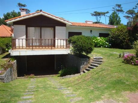 Casa En Venta 3 Dormitorios