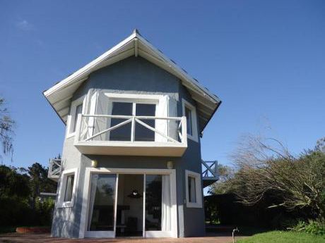 Casa En Venta 4 Dormitorios