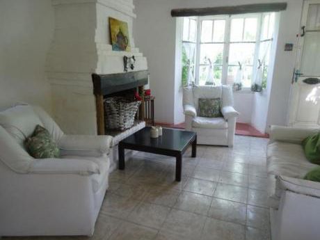 Casa En Venta 4 Dormitorios