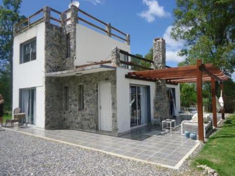 Casa En Alquiler 2 Dormitorios