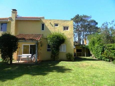 Casa En Venta 4 Dormitorios