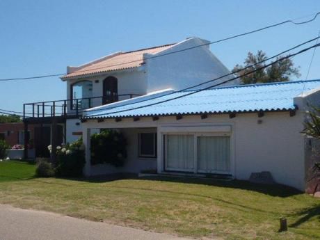 Casa En Alquiler 2 Dormitorios