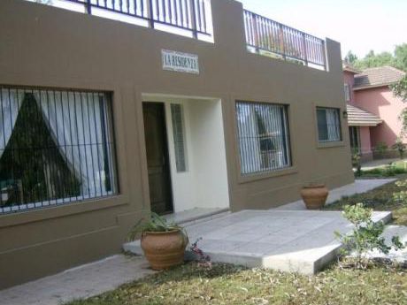Casa En Alquiler 3 Dormitorios