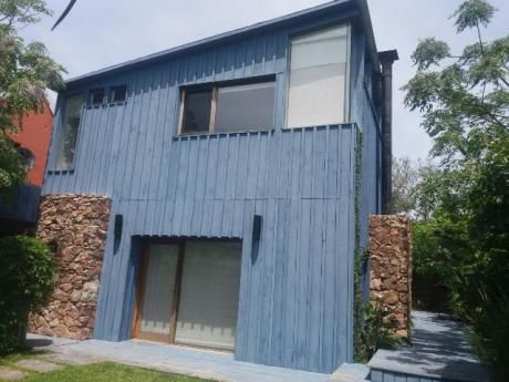 Casa En Venta 3 Dormitorios