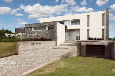 Casa En Venta 4 Dormitorios