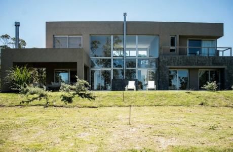Casa En Venta 3 Dormitorios