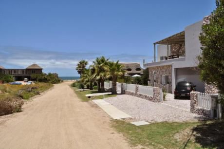 Casa En Alquiler 4 Dormitorios