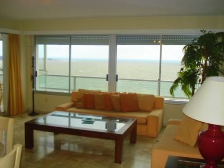 Apartamento En Venta 3 Dormitorios