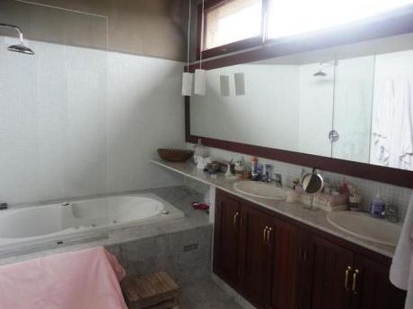 Casa En Venta 7 Dormitorios O Mas