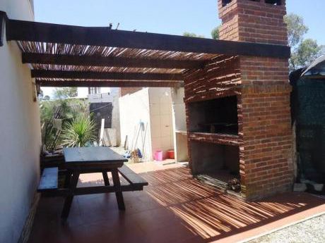 Casa En Venta 2 Dormitorios