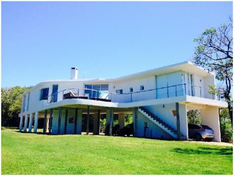 Casa En Venta 3 Dormitorios