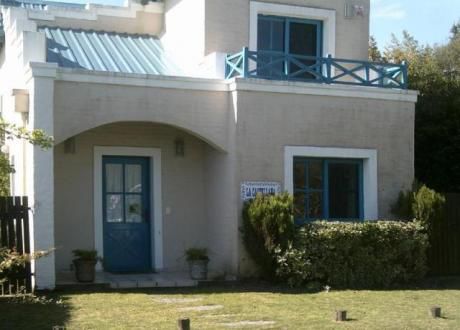 Casa En Alquiler 4 Dormitorios