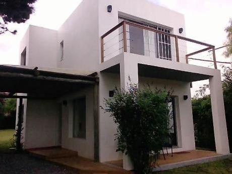 Casa En Alquiler 3 Dormitorios