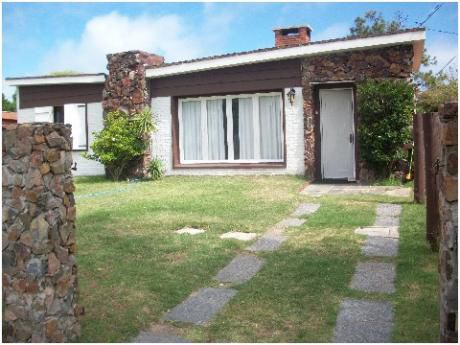 Casa En Venta 3 Dormitorios
