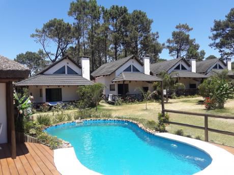 Bungalows Punta Colorada