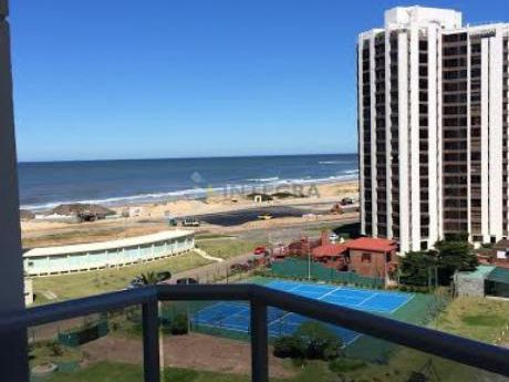 Apartamentos En Playa Brava